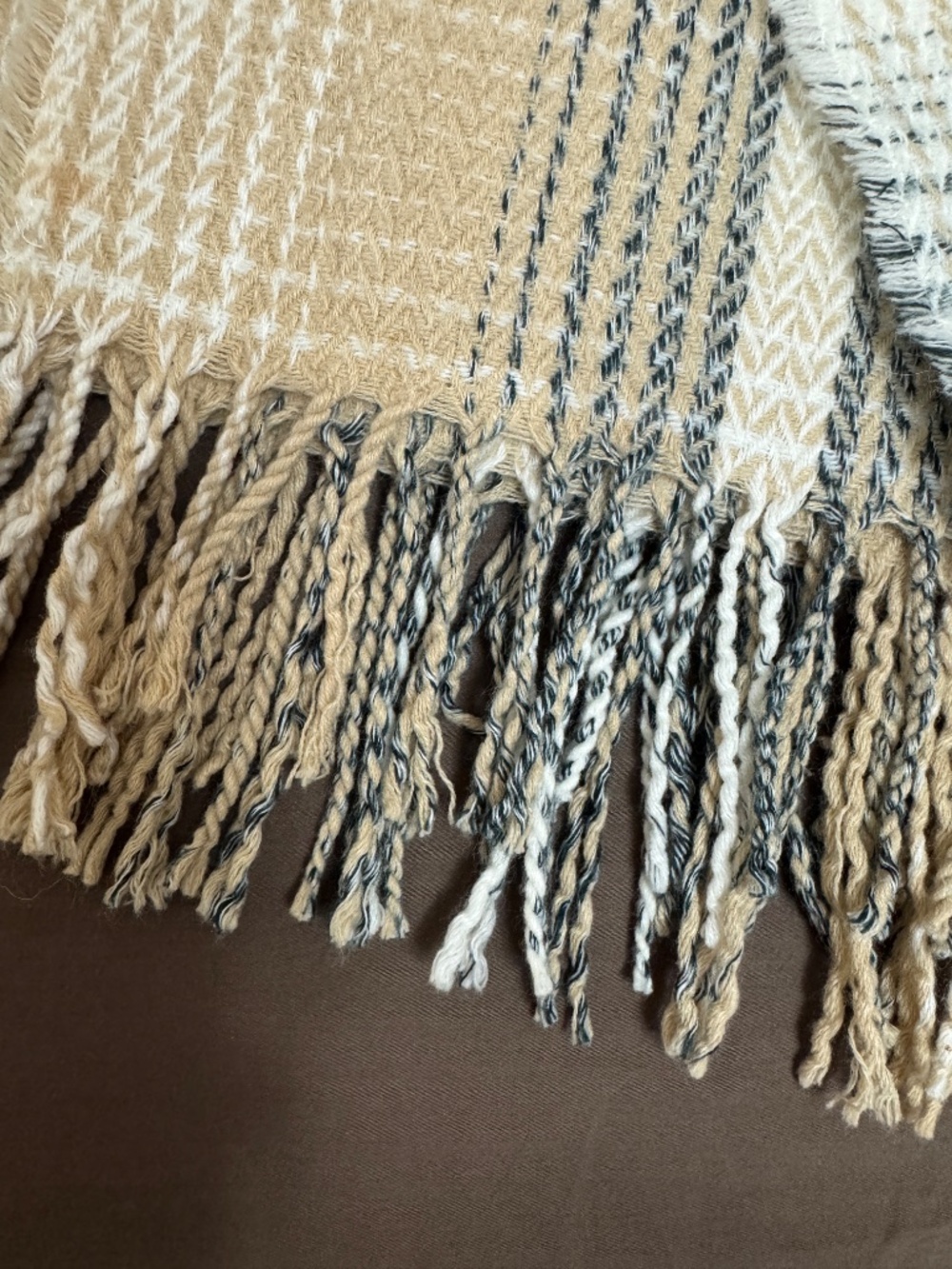 H&M Neutral Scarf - Picture 4 of 4